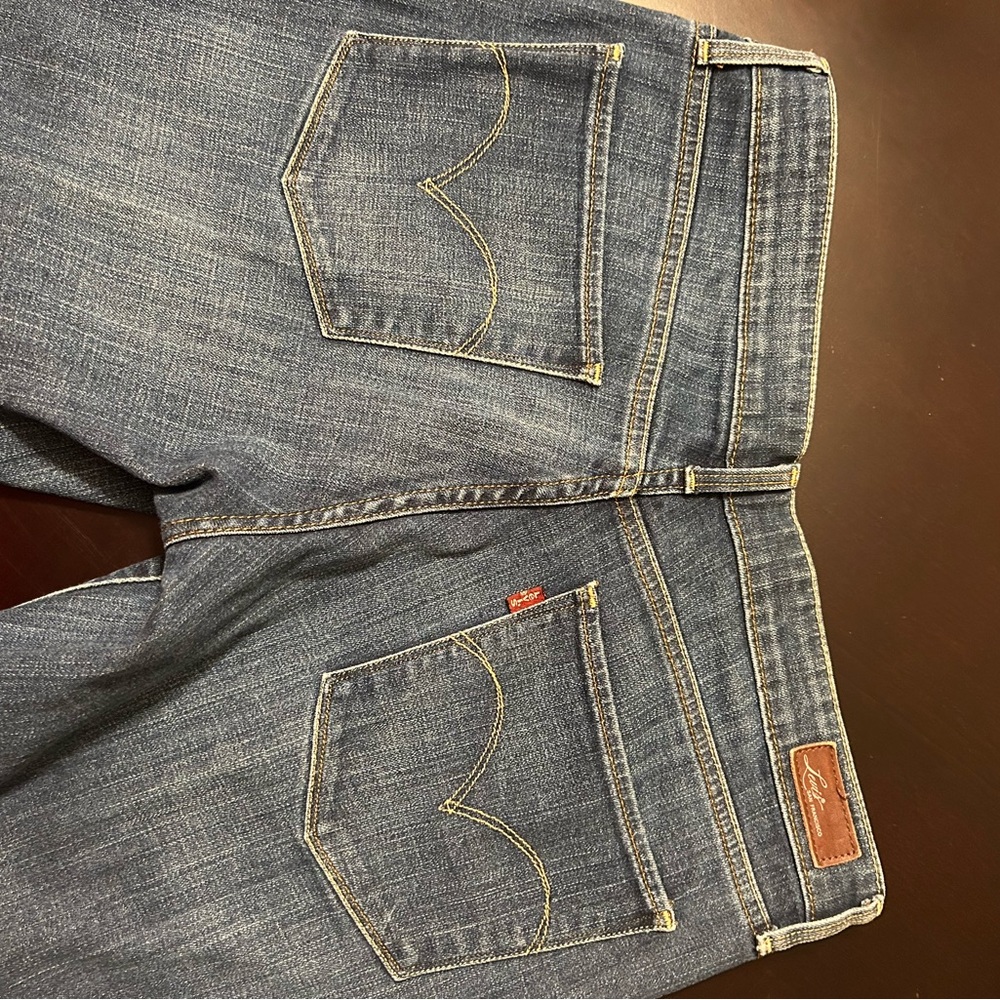 Vintage Levi’s Demi Curve Boot Cut size 29